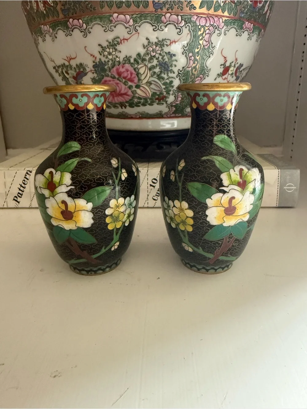 Vintage Black Cloisonné Vases with White and Green Floral Design pair-mirrored - Picture 2 of 8